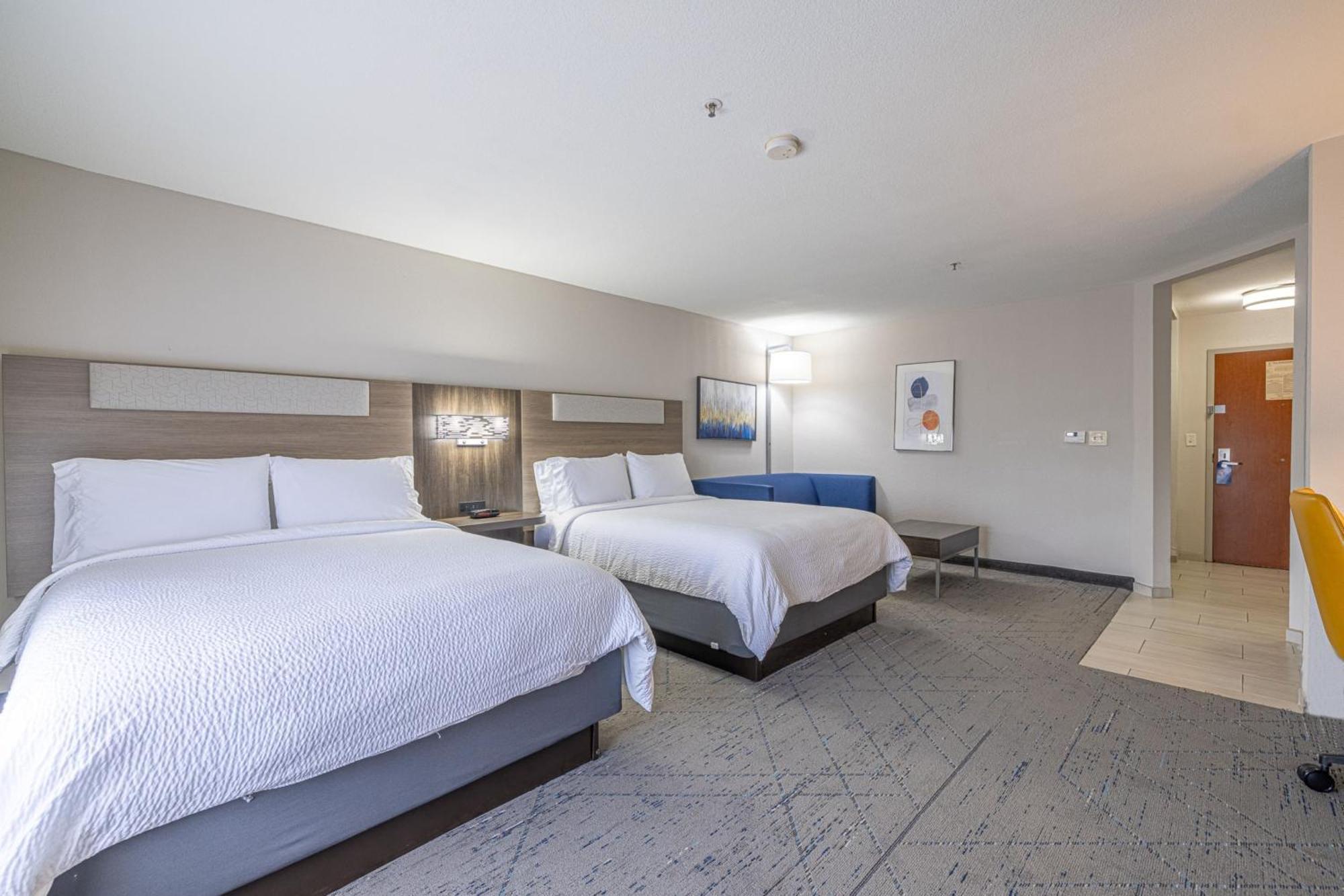 Hotel Express & By Ihg