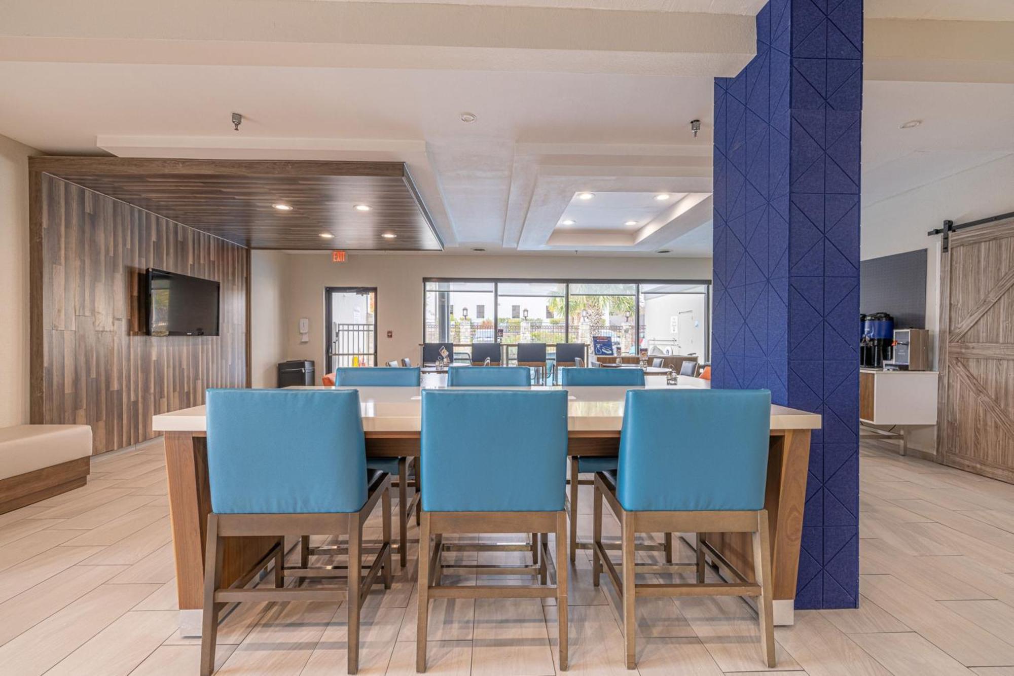 Express & By Ihg 3* College Station