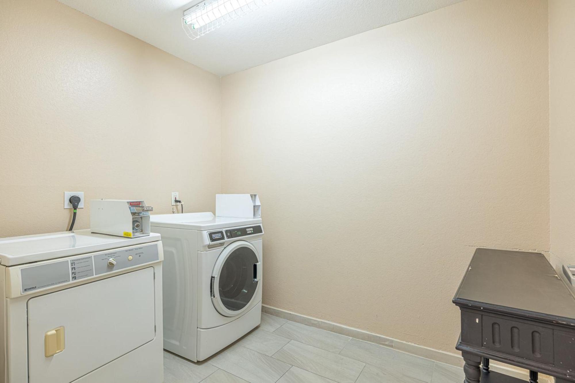 Express & By Ihg 3* College Station