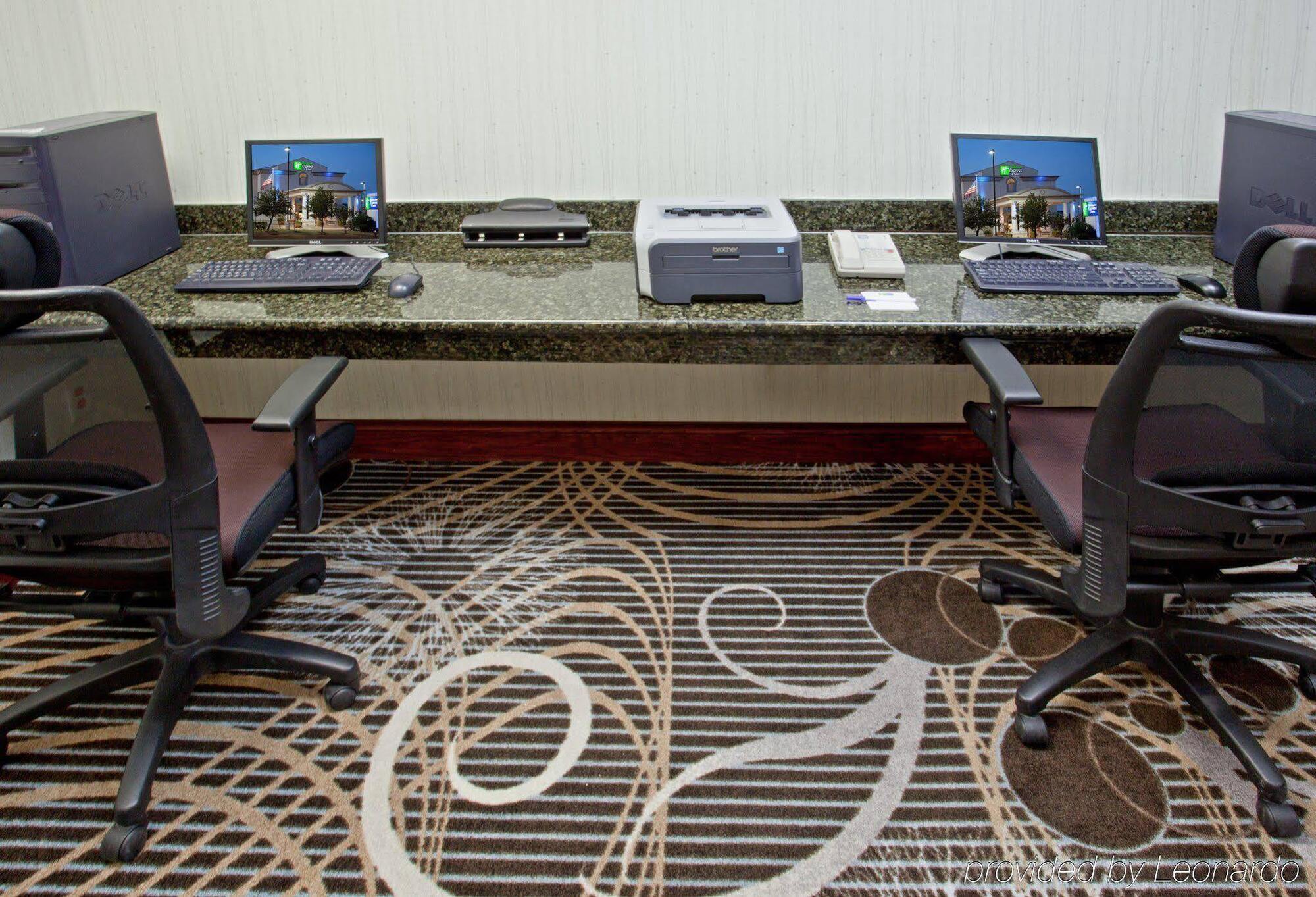 Express & By Ihg 3*