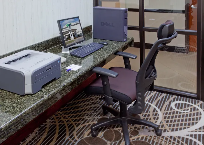 Holiday Inn Express & Suites College Station By Ihg