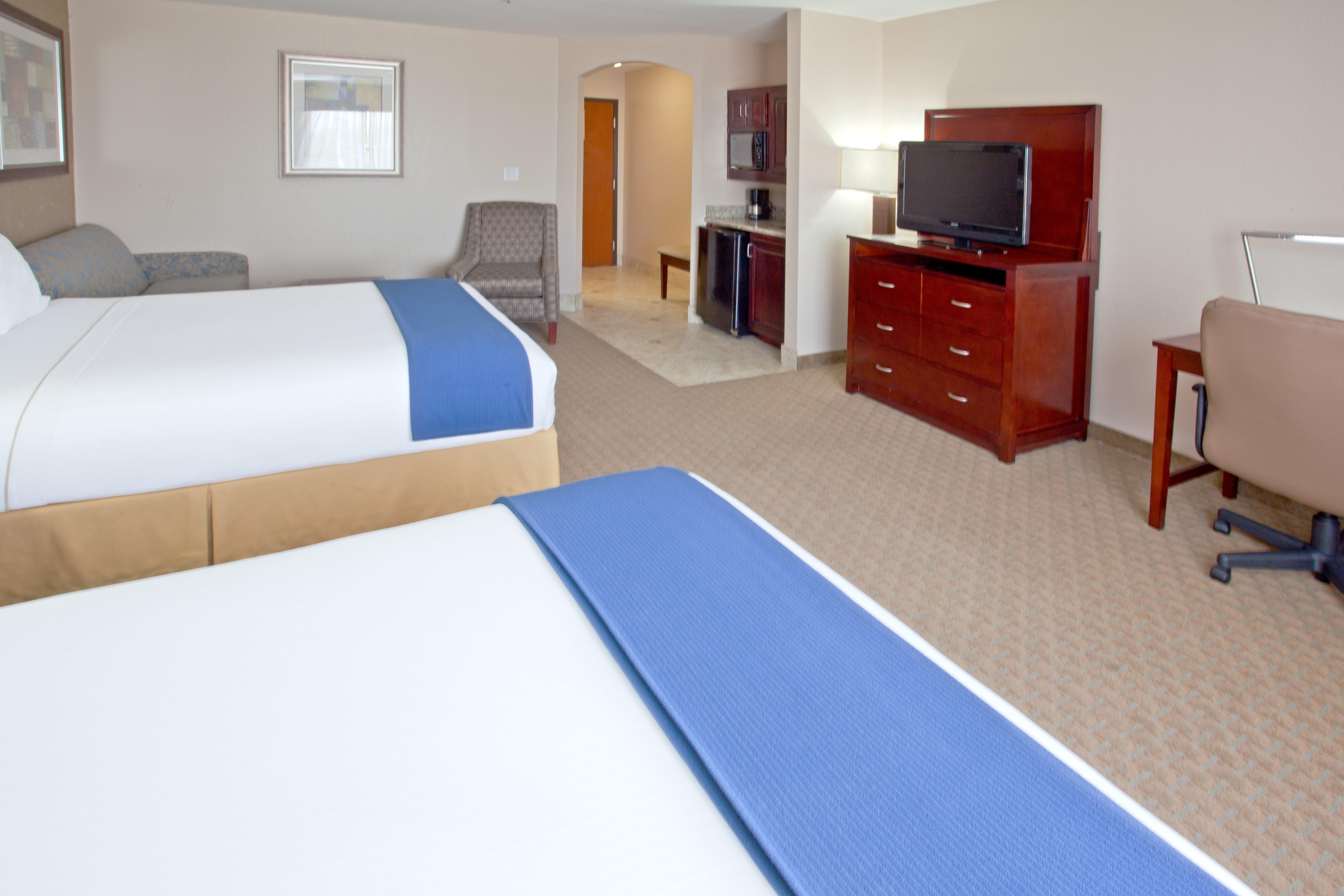 Express & By Ihg Hotel 3*